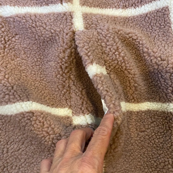 🔥SALE🔥 JESSICA SIMPSON | Windowpane Sherpa
Teddy Coat Dusty Pink Size 3X - Picture 5 of 8